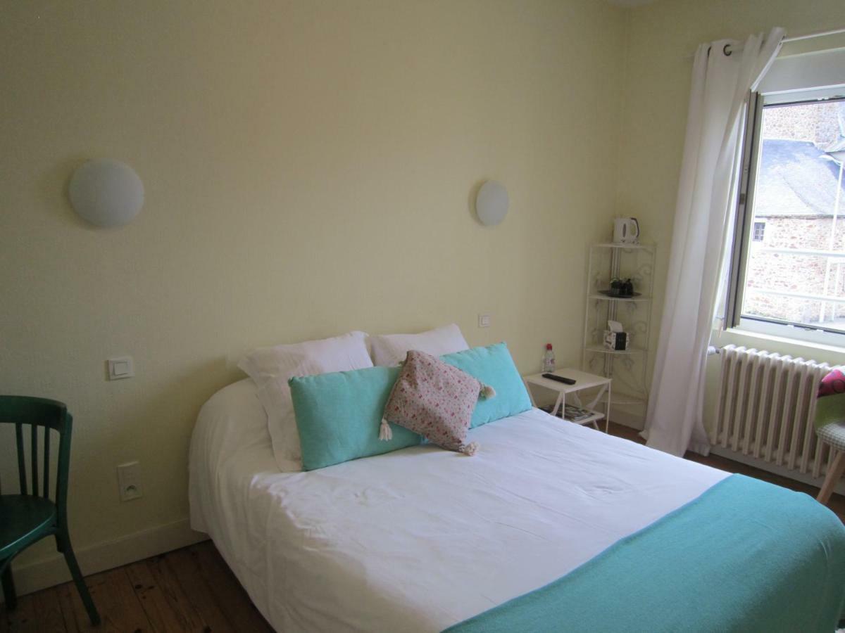 Le Camelia Hotel Ruille-Froid-Fonds Bagian luar foto